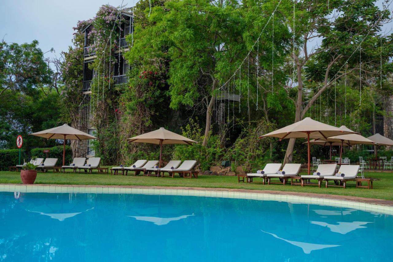 Taita Hills Safari Resort & Spa Tsavo Exterior photo