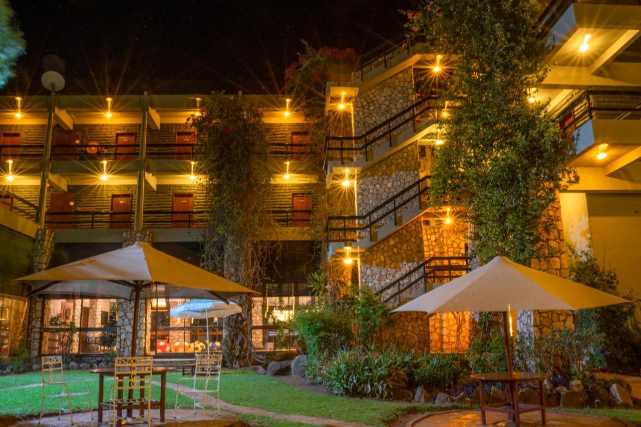 Taita Hills Safari Resort & Spa Tsavo Exterior photo