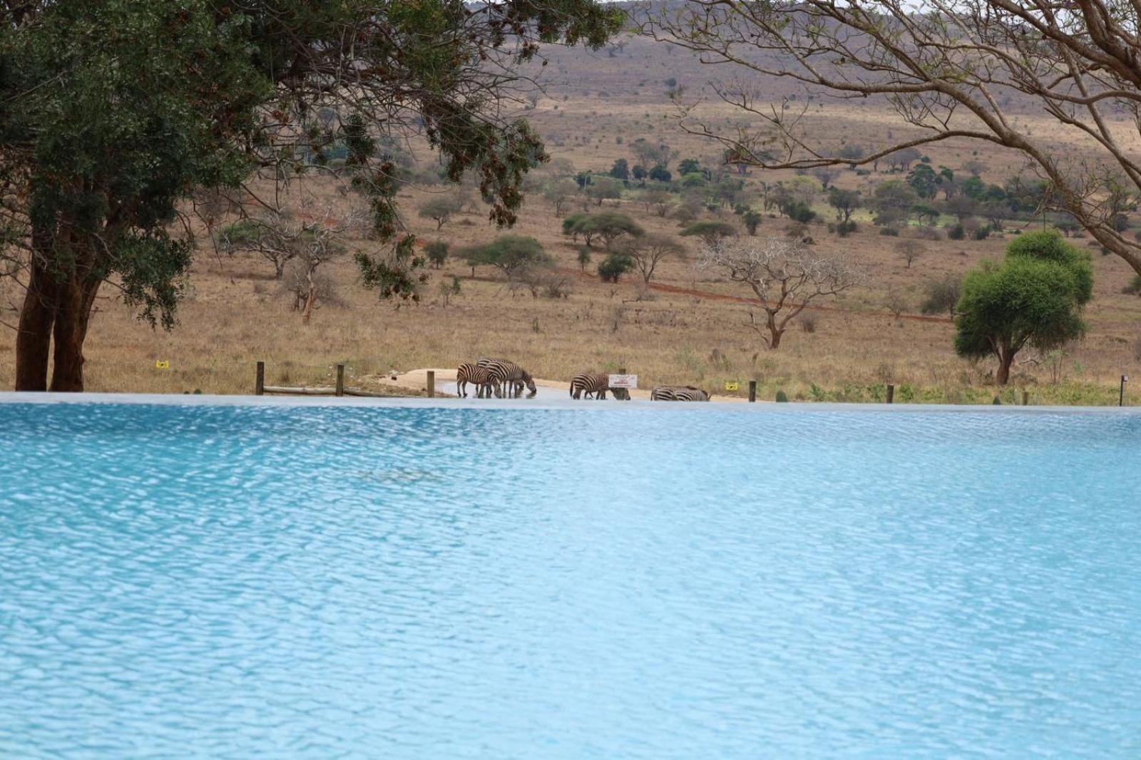 Taita Hills Safari Resort & Spa Tsavo Exterior photo