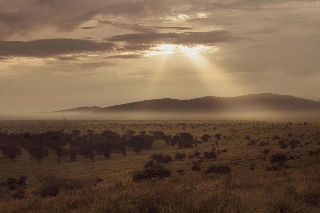 Taita Hills Safari Resort & Spa Tsavo Exterior photo